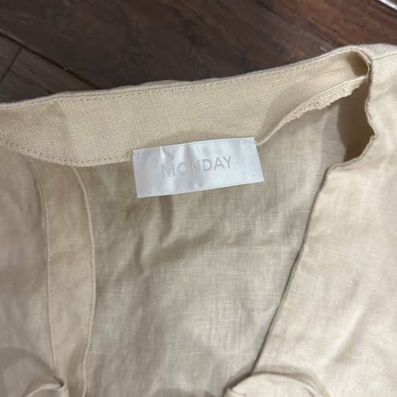 Monday Swimwear Sand Colored Linen Laceup Tunic Minidress. - Picture 4 of 5